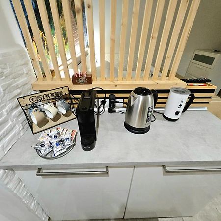 Guru House B&B Apartments มิลาซโซ ภายนอก รูปภาพ