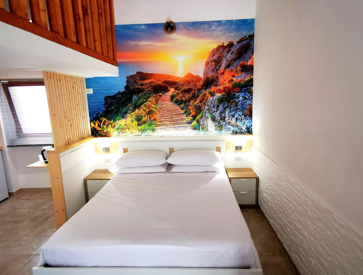 Guru House B&B Apartments มิลาซโซ ภายนอก รูปภาพ
