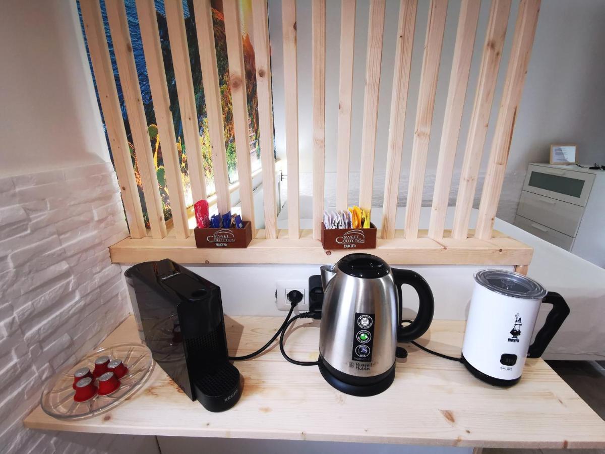Guru House B&B Apartments มิลาซโซ ภายนอก รูปภาพ
